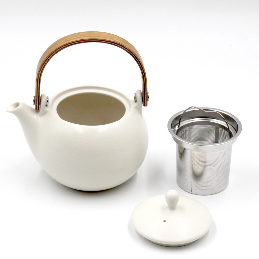 YUI Wooden Handle Dobin Teapot – TOIRO