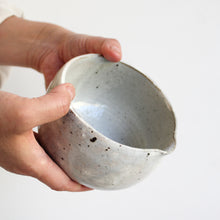 HYOZANGAMA Kohiki Katakuchi Spouted Matcha Bowl