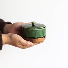 Oribe-Kushime Small Bowl with Lid