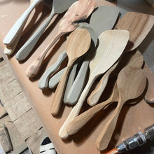 Hand-Carved Hida Natural Wood Spatula