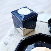 Ruri-Yuginsai-Namimon Jubako Box