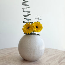 Hechimon Shiro Tessa Round Vase