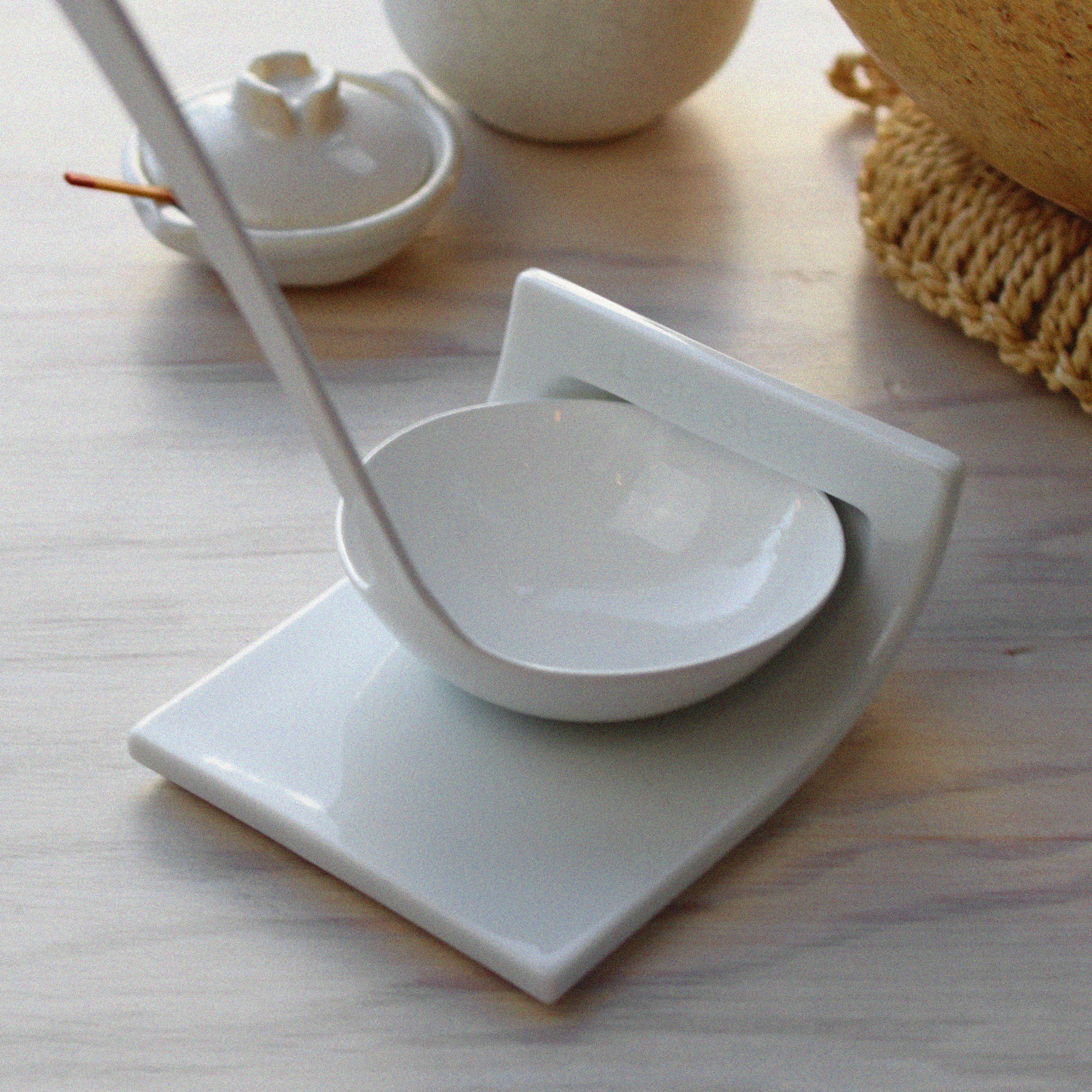 Square Porcelain Ladle Stand – TOIRO